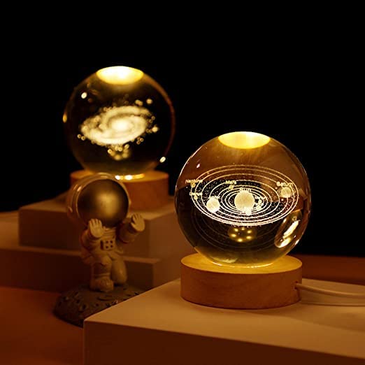β 3D Crystal Ball Night Light